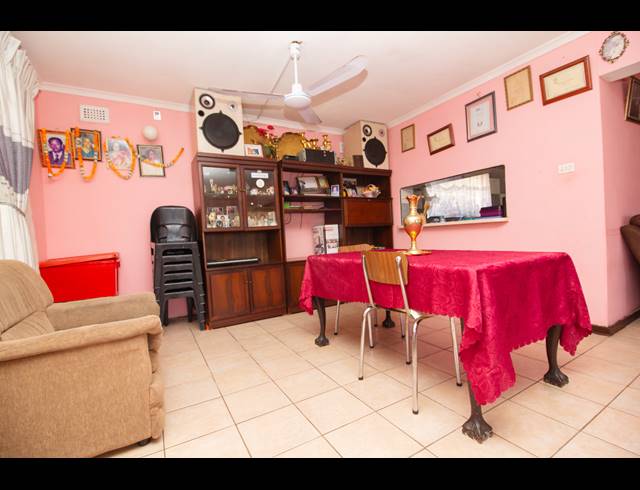 6 BEDROOM FREESTANDING FOR SALE IN MOBENI HEIGHTS